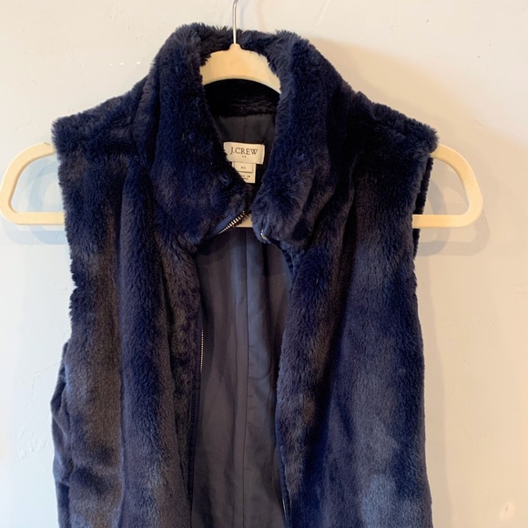 Spring Faux Fur Vest (Deep Navy) - Picture 1 of 3